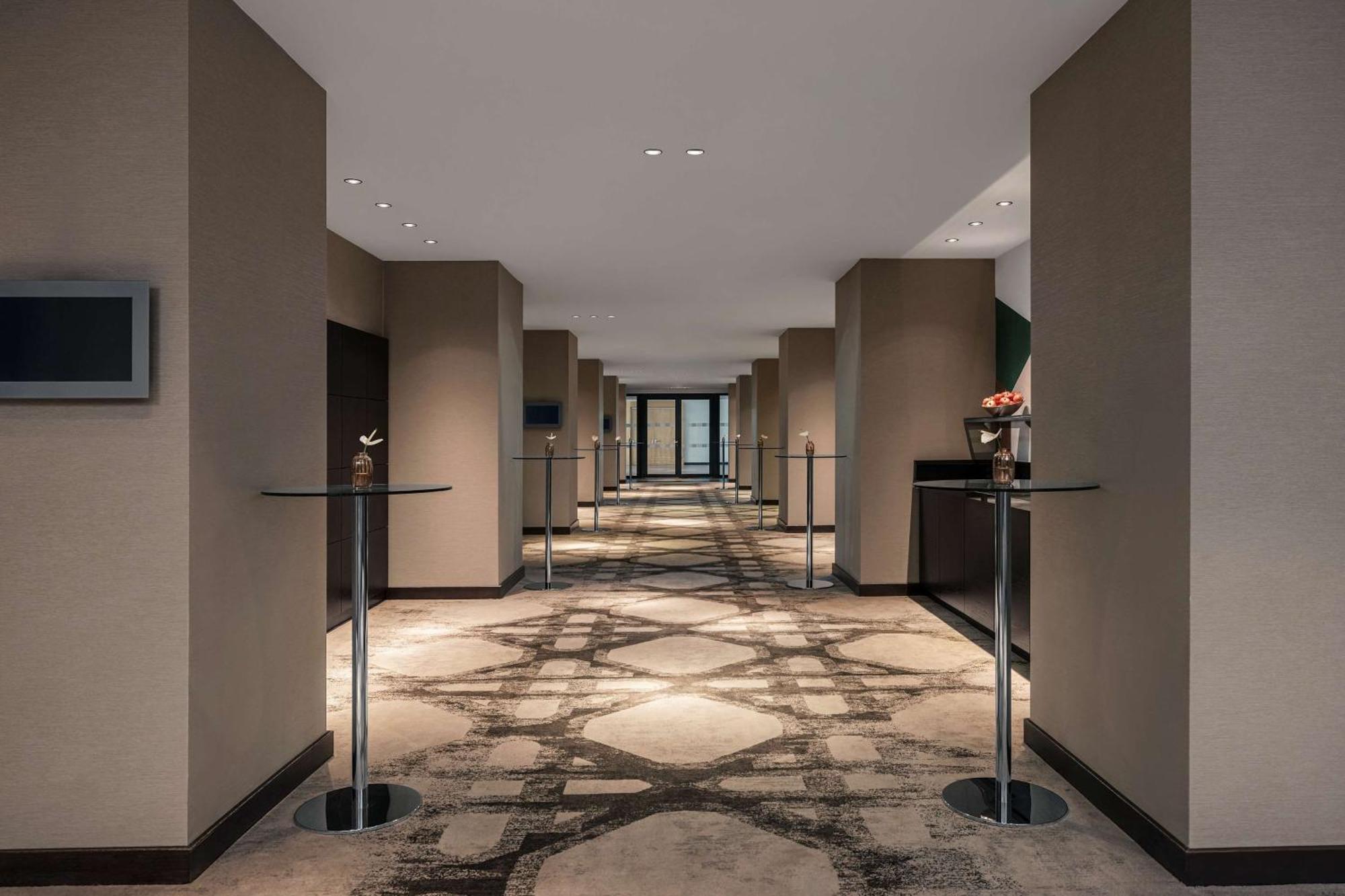 Hotel Hilton Vienna Waterfront Exterior foto