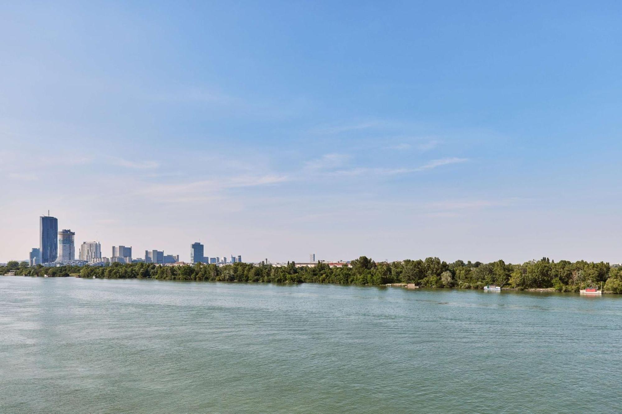 Hotel Hilton Vienna Waterfront Exterior foto
