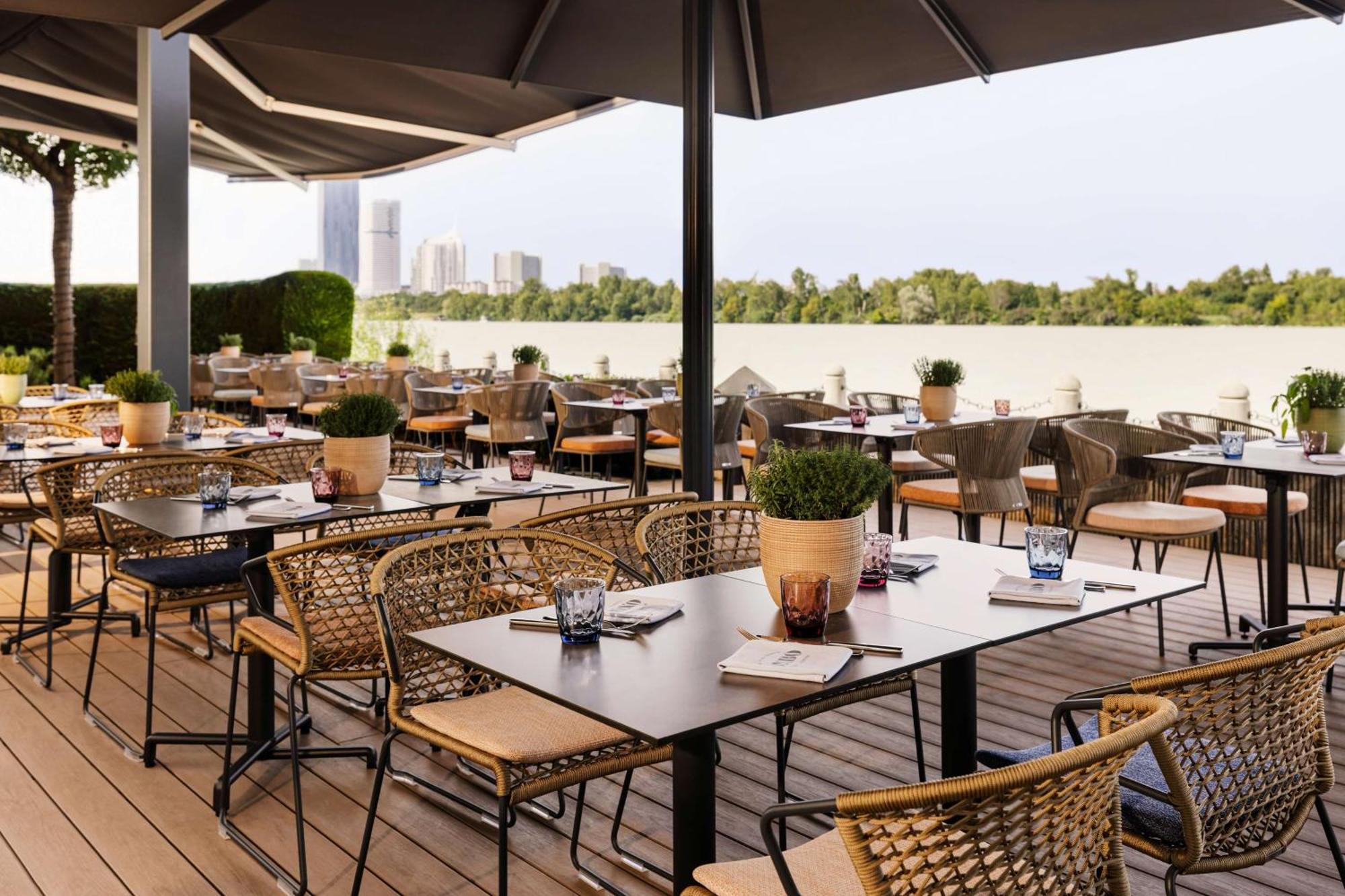Hotel Hilton Vienna Waterfront Exterior foto